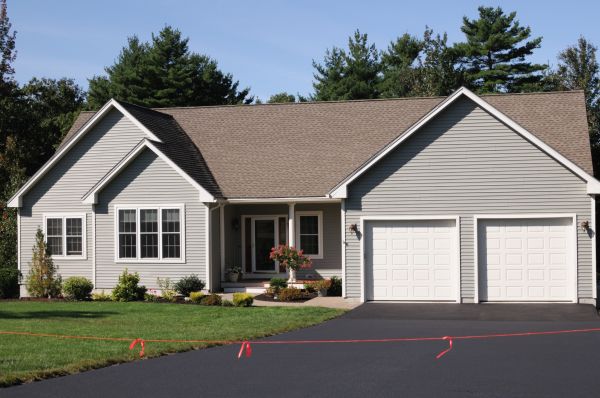 Residential Driveway Sealcoating in Elkhart