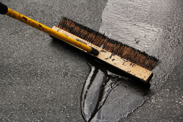Asphalt Driveway Sealing in Elkhart
